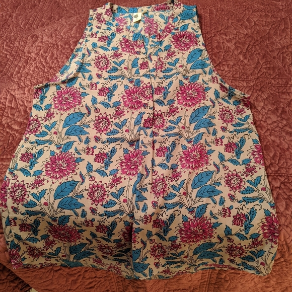 Floral tunic, sleeveless - Picture 1 of 4